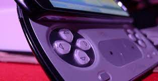 The verizon xperia play is now officially supported on the sony mobile website for unlocking of its bootloader. Verizon S Xperia Play Crosses Fcc With Sim Slot 4g Or World Phone Slashgear