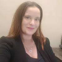 Amanda Hulon's Instagram, Twitter & Facebook