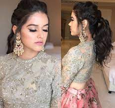 Hairstyles for short hair,hairstyles for girls,easy hairstyles,hairstyle with saree,hairstyle with gown,hairstyle with lehenga,cute. Hairstyle For Indo Western Gown Rasmi Suu