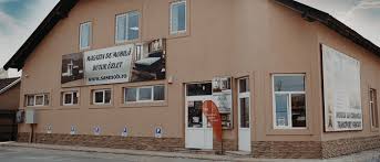 Proprietatea a fost cumpărată în 2011 pentru suma de 993.000 de euro de către firma adl invest din moinești, județul bacău. Sas Mob Ro MobilÄƒ Pentru Casa Ta