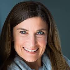 Jennifer Siewert's Instagram, Twitter & Facebook