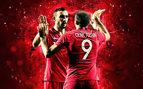 Cenk'in artık beşiktaş'ta olmayacağını, babel'le yaptıkları gol sevinçlerini artık yapamayacaklarını, tosun paşa'mızın ne fedakârlıklarla geldiği beşiktaş'tan ve açılışında gözyaşları döktüğü vodafone. Herunterladen Hintergrundbild Mehmet Topal Cenk Tosun Ziel Neon Lichter Die Turkei Nationalmannschaft Fussball Tosun Topal Fussballer Abstrakte Kunst Turkische Fussball Team Mit Einer Auflosung Zu Uberwachen 2880x1800 Bilder Auf Dem Desktop