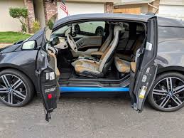 Four years after it entered production, the bmw i8 still looks stupidly futuristic. At 15 500 Could You Get A Charge Out Of This 2014 Bmw I3 Rex