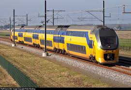 A 4 Car Virm Races Between Lelystad Centrum And Dronten On An Intercity Service To Zwolle And Groningen For More Of My Photos In 2020 Railway Netherlands Train Tracks