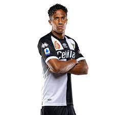 Jun 25, 2021 · secondo quanto riferito da a bola nel futuro del difensore bruno alves c'è il ritorno in patria. Bruno Alves Profile Bio Height Weight Stats Photos Videos Bet Bet Net
