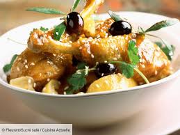 Ragout De Poulet Aux Citron Et Olives Recettes Recette En 2020 Ragout De Poulet Poulet Au Citron Plat Sans Viande