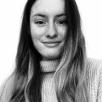 Amber Isler's Instagram, Twitter & Facebook