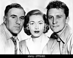 WILLIAM BENDIX ELEANOR PARKER and KIRK DOUGLAS Publicity Portrait in  DETECTIVE STORY 1951 director