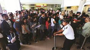 Permintaan barista indonesia terus meningkat setelah melihat kualitas barista indonesia yang sering menjuarai kompetisi barista di kuwait. Lowongan Kerja Mau Kerja Jadi Petugas Bandara Ngurah Rai Ini Syaratnya Tribun Bali