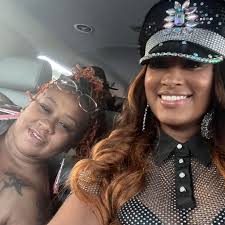 Thanking God daily for my family , for I am so full 🤍 ~ DoBoRoXoCo&O Thank  you Umber+Indigo Photography for such beautifully captured images of us 🫶🏽