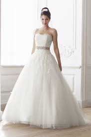 Посмотрите твиты по теме «#hochzeitskleid» в твиттере. Hochzeitskleider 2015 Diese Roben Lassen Frauenherzen Hoher Schlagen