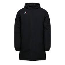 Découvrez la gamme le coq sportif sélectionnée pour vous par intersport, acteur majeur de la distribution d'articles de sport. Training Windbreaker 1720440