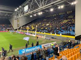 Compare statistics of twente and vitesse before match start game: Ultrassnl On Twitter Vitesse Fc Twente Gisteravond 07 03 20 Zeist A Bridge To Var Varstop Vitesse Vittwe Ultrassnl Ultras Football Eredivisie Football Https T Co Afxuvtyjk4
