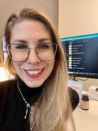 Lisa Tumbleson's Instagram, Twitter & Facebook