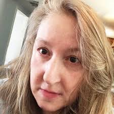 Pauline Shapiro's Instagram, Twitter & Facebook