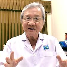 Tôn vinh gương mặt tiêu biểu của TP.HCM 50 năm qua: Bác sĩ Nguyễn Chấn Hùng 