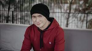 Anji is agnostic to technology and modality. Anji Apologizes And Deletes His Opinion Uploads Regarding Joshua Irwandi S Photo