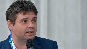 Az országos meteorológiai szolgálat előjelzései alapján, az emmi klímaváltozás és környezeti egészséghatás elemző osztály szakmai javaslatát figyelembe véve dr. Felmentettek A Gazdasagfejlesztesert Felelos Itm Helyettes Allamtitkart Egy Masik Pedig Lemondott Portfolio Hu