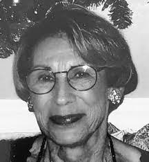 Maureen Kammerer's Instagram, Twitter & Facebook