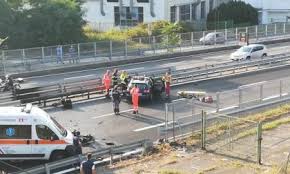 Elisoccorso in azione per incidente. Grave Incidente In Tangenziale Est In Direzione Milano Video Prima La Martesana