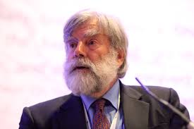 Robert Hider's Instagram, Twitter & Facebook