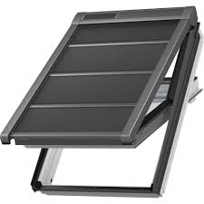 Velux (electric or solar powered) skylights will come with a remote control that can be mounted to the wall or left on a table. Velux Integra Solar Hitzeschutz Markise Verdunkelung Sss