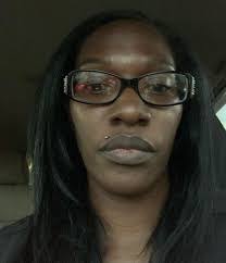 Ebony Compton's Instagram, Twitter & Facebook