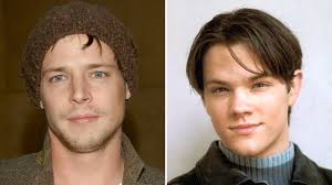 Who Played Your Favorite Character in the Unaired Original 'Gilmore Girls'  Pilot?