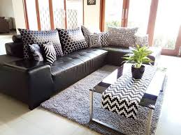 Saya adalah salah satu dari sekian keluarga yang membawa tema minimalis. Sofa Bed Terbaru Untuk Ruang Tamu Kecil Ruangan Kecil Sofa Kulit Ruangan