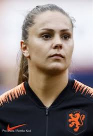 Lieke martens schiet oranjeleeuwinnen in extremis naar winst. Selectie Oranje Vrouwen Lieke Martens Speelsters Leeuwinnen Nederlands Vrouwenelftal Voetbal