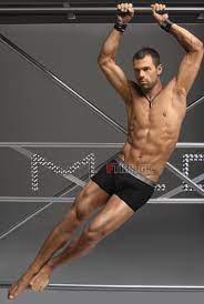 Το νέο του επαγγελματικό βήμα μας ενθουσίασε και δεν το περιμέναμε με τίποτα (photos) Kwstas Gkrekas Osa Den 3erete Gia To Gohteytiko Montelo Poy 8a Doyme Sth Farma Fthis Gr