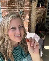 Dawn Oliphant's Instagram, Twitter & Facebook