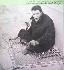 صورة نادرة جدا للفنان عبدالحليم حافظ وهو يأكل على الرصيف Egyptian Movies Old Egypt Egypt History
