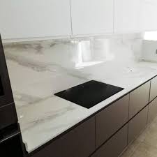 Encimera compac arena, fabricada en cuarzo para cocina y baño , en tono gris, pertenece a la colección genesis, acabado pulido brillo, de gran resistencia, poca porosidad selecciona el fondo y grosor los precios indicados son en cms. Encimeras Economicas Tu Encimera De Cocina Al Mejor Precio