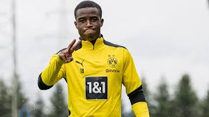 Discover more posts about youssoufa moukoko. Dortmund Wunderkind Moukoko In Line To Make Champions League History Cgtn