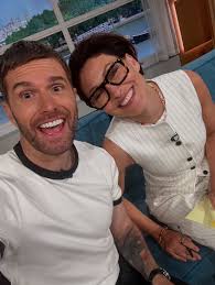 So darn proud of Hannah! Her new 'Wilde' jewellery collection is so damn  cool. It's been a long time in the making and I'm glad she can now talk to  someone else