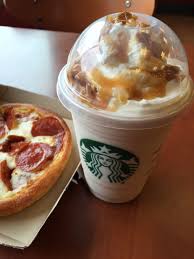 Pizza Hut Pan Pizza And Starbucks Waffle Cone Frappucinno Makanan Dan Minuman Makanan