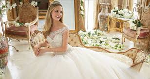 Das unternehmen morilee wurde im jahr 1953 als kleiner familienbetrieb in new york gegründet. Find A Morilee Authorized Dress Retailer Morilee Germany