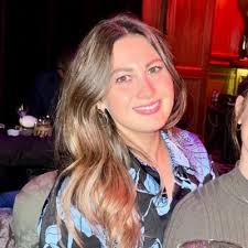 Caroline Parker (@caro9parker)