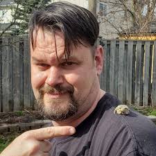 Hangin with my frog friends at the pond... they have a certain "knowing"  that resonates with me...