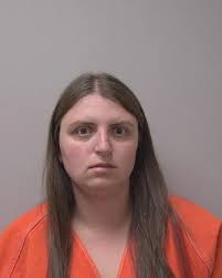 Wausau woman accused of starving stepdaughter withdraws insanity plea