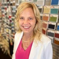 Lisa Spearman's Instagram, Twitter & Facebook