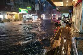 Jun 04, 2021 · 雨彈炸雙北「淹水區域再擴大！」 台北5區、新北3區列一級警戒. è±ªé›¨ç½æƒ…ç¸½æ•´ç† å…¨å°624è™•æ·¹æ°´å˜‰ç¾©ç¸£æ±çŸ³é„‰ æ°´æ·¹åŠè† ä¸Šå ± ç„¦é»ž