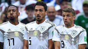 Endlich dürfen wir auch einen blick auf seinen sohn werfen! Mats Hummels Und Jerome Boateng Kinder Muntern Nach Dfb Aussortierung Auf