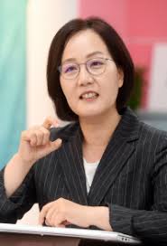 비상대책위원 김미애 · 김병민 · 김재섭 · 김현아 · 성일종 · 정원석 활동정지 당무집행기구 (중앙당 사무처·비대위원장자문보좌기관) ìœ ì¹˜í•˜ê³  ë¬´ì‹ížˆë‹¤ ê¹€í˜„ì•„ ê¹€í˜„ë¯¸ì— ë˜ ì¼ì¹¨