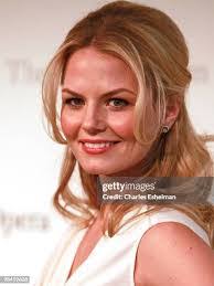 Jennifer Charles's Instagram, Twitter & Facebook