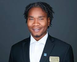 Kim Silveria's Instagram, Twitter & Facebook