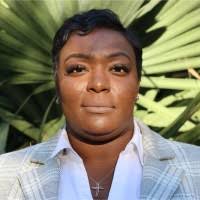 10+ "Saundra Gray" profiles