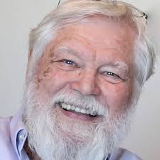 Amazon.com: Crisis and Commonwealth: Marcuse, Marx, McLaren: 9780739183069:  Reitz, Charles, Anderson, Kevin B., Brodsky, David, Brodsky, Patricia  Pollock, Daniel, Lloyd C., Dean, Jodi, Dowd, Douglas, Farr, Arnold L.,  Giroux, Henry A., Kisubi,
