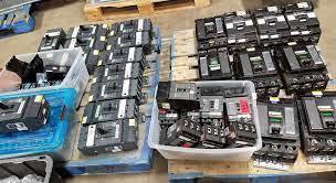 Importance Of Using Circuit Breakers Breakers Circuit Electrical Equipment